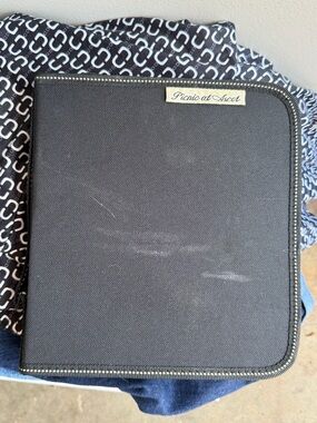 Picnic at Ascot Black Serveware Carrier